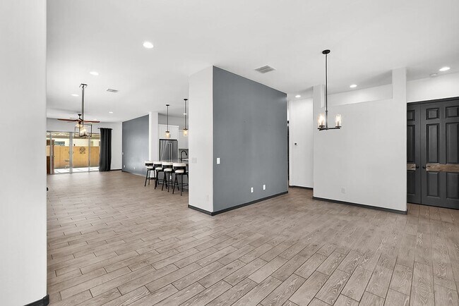 Building Photo - 369 W Glacier Bay Dr