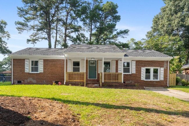 Building Photo - 4916 Orleans Dr