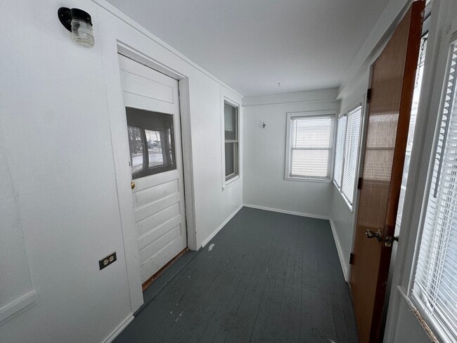 Building Photo - Cute 1 bedroom house! Located near Ta Ha Zouka Park!  Bonita casa de 1 dormitorio. ¡Ubicada cerca...