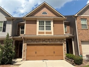 Building Photo - 2245 Knoxhill View