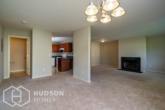 Foto del edificio - 104 Falcon Ridge Way N
