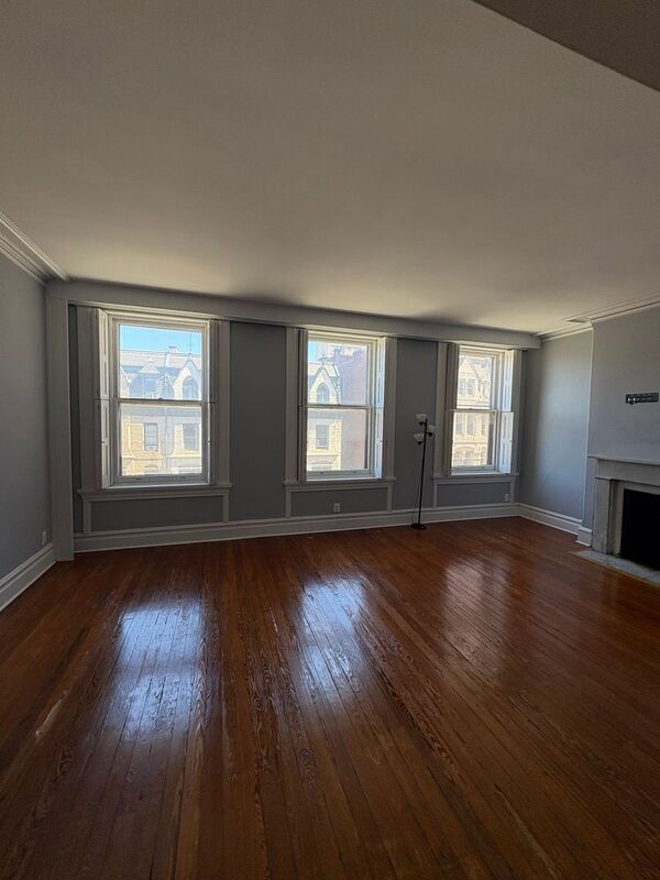 Foto del edificio - 1118 St Paul St