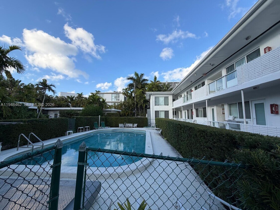 Foto del edificio - 1065 98th St