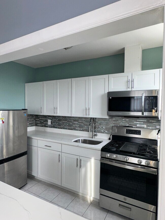 Foto del edificio - 209 Danforth Ave