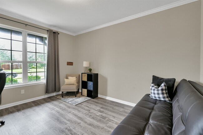 Foto del edificio - 24203 Rocky Brook Falls