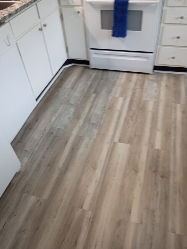 Building Photo - 1448 Riverwood Ct