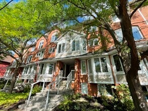 Building Photo - 525 Lisgar St