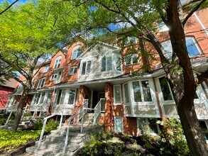 Building Photo - 525 Lisgar St