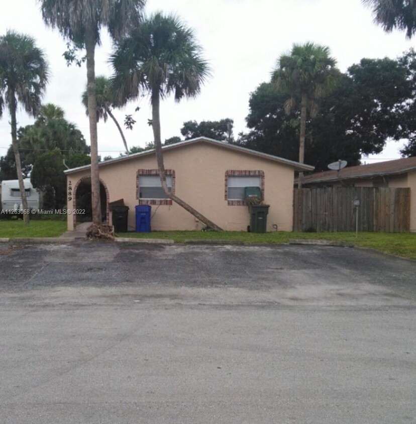 Foto principal - 2889 SW 19th Pl