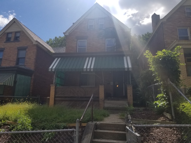 Photo - 420 Arabella St House