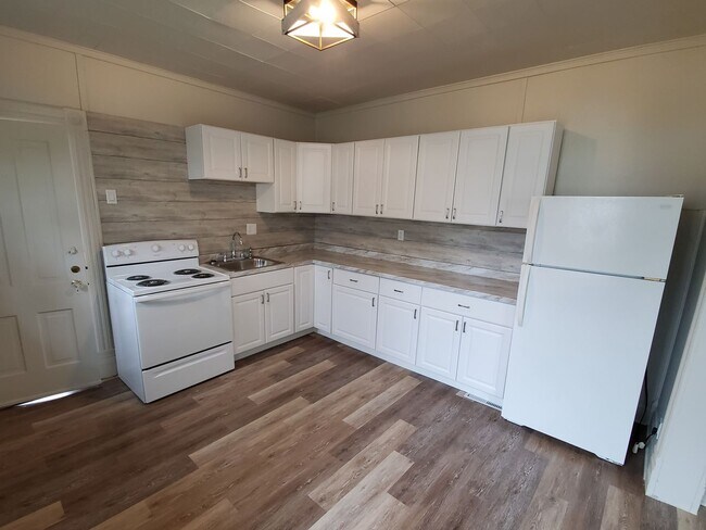 Foto del edificio - 1005 E 7th St