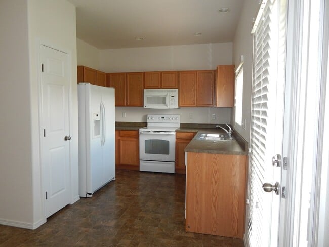 Building Photo - 7373 Little Jimmy Grove