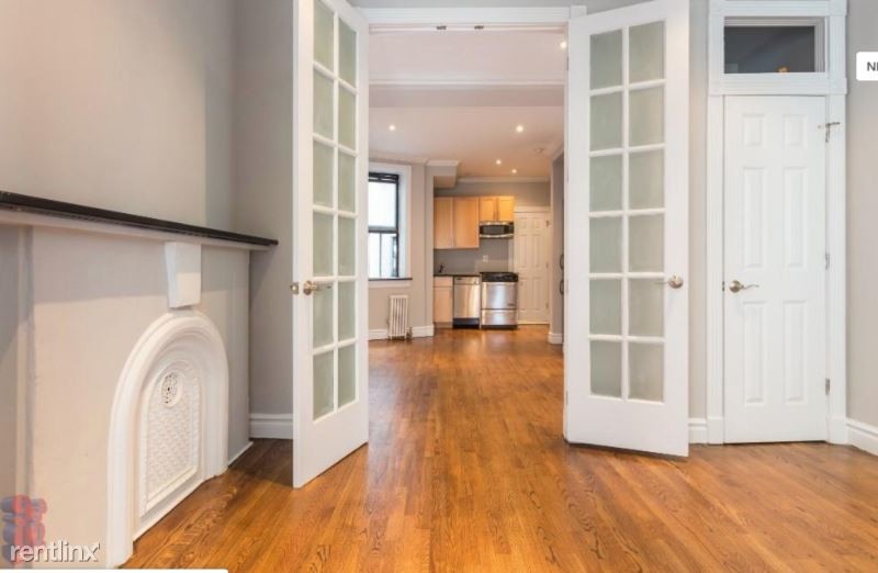 Foto principal - 205 E 25th St