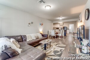Building Photo - 5027 Blue Bonnet St