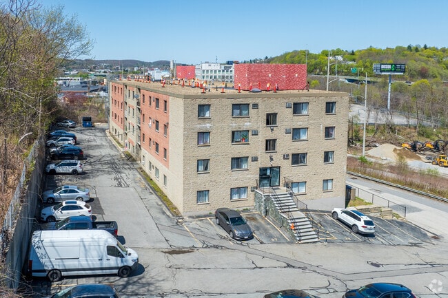Alt Building - 44 Byron St