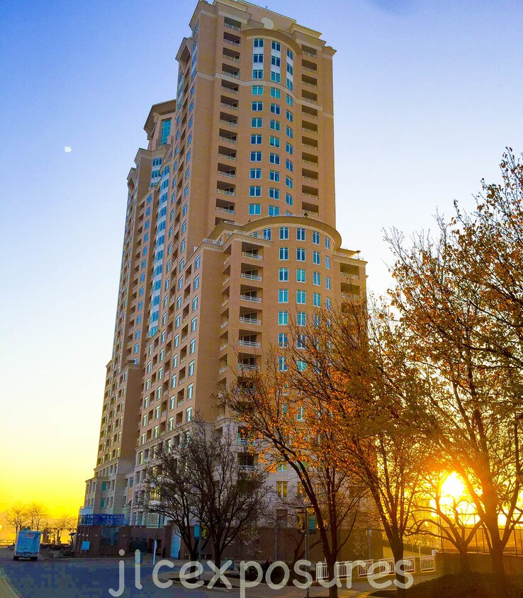 Primary Photo - 100 Harborview Dr