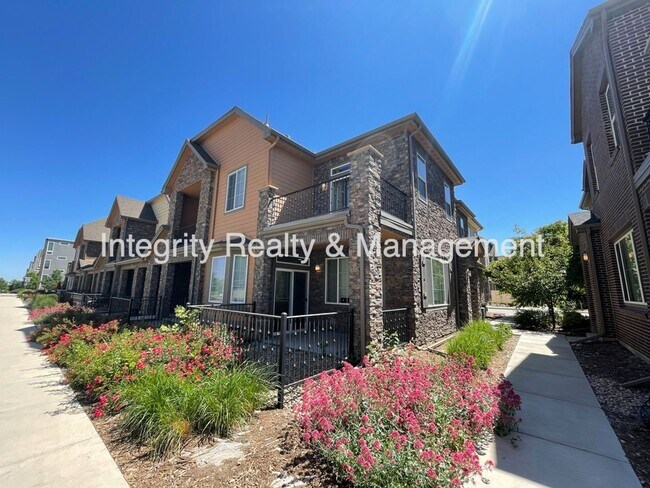Building Photo - 3 Bed/2.5 Bath Townhome, 1800 sq ft, 7464 ...