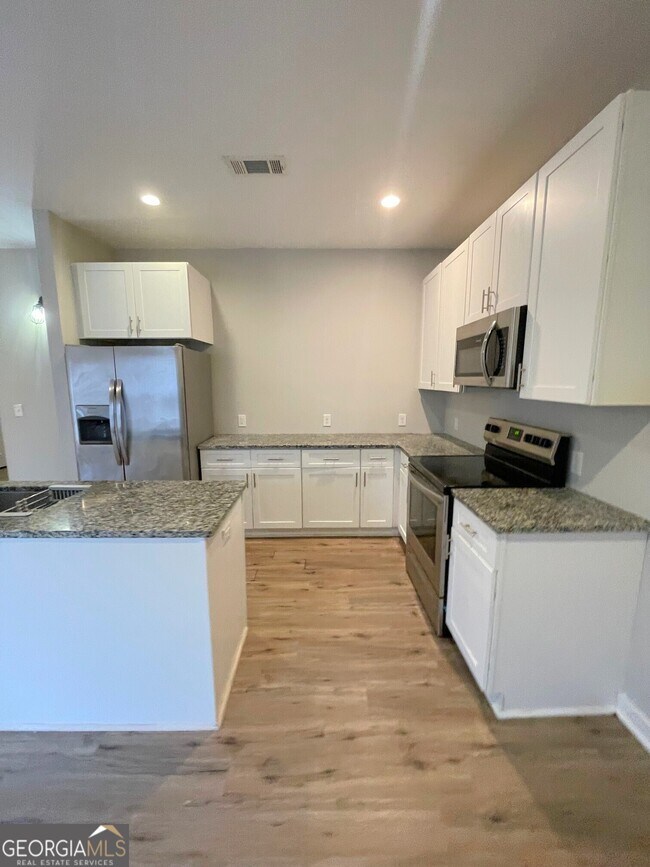 Foto del edificio - 156 Crest Pointe S