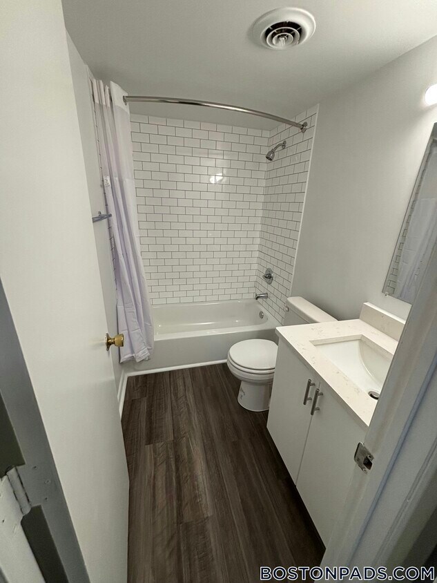 Foto del edificio - 55 Hill Rd