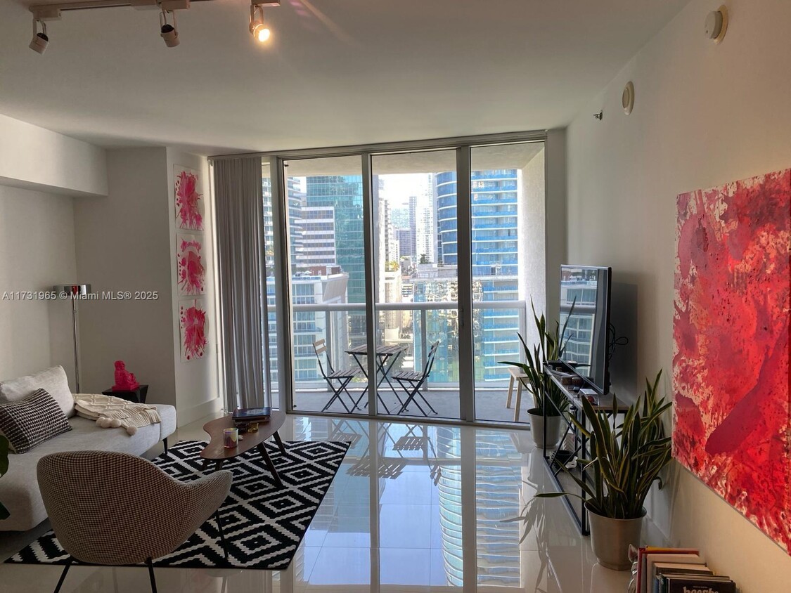 Foto principal - 475 Brickell Ave