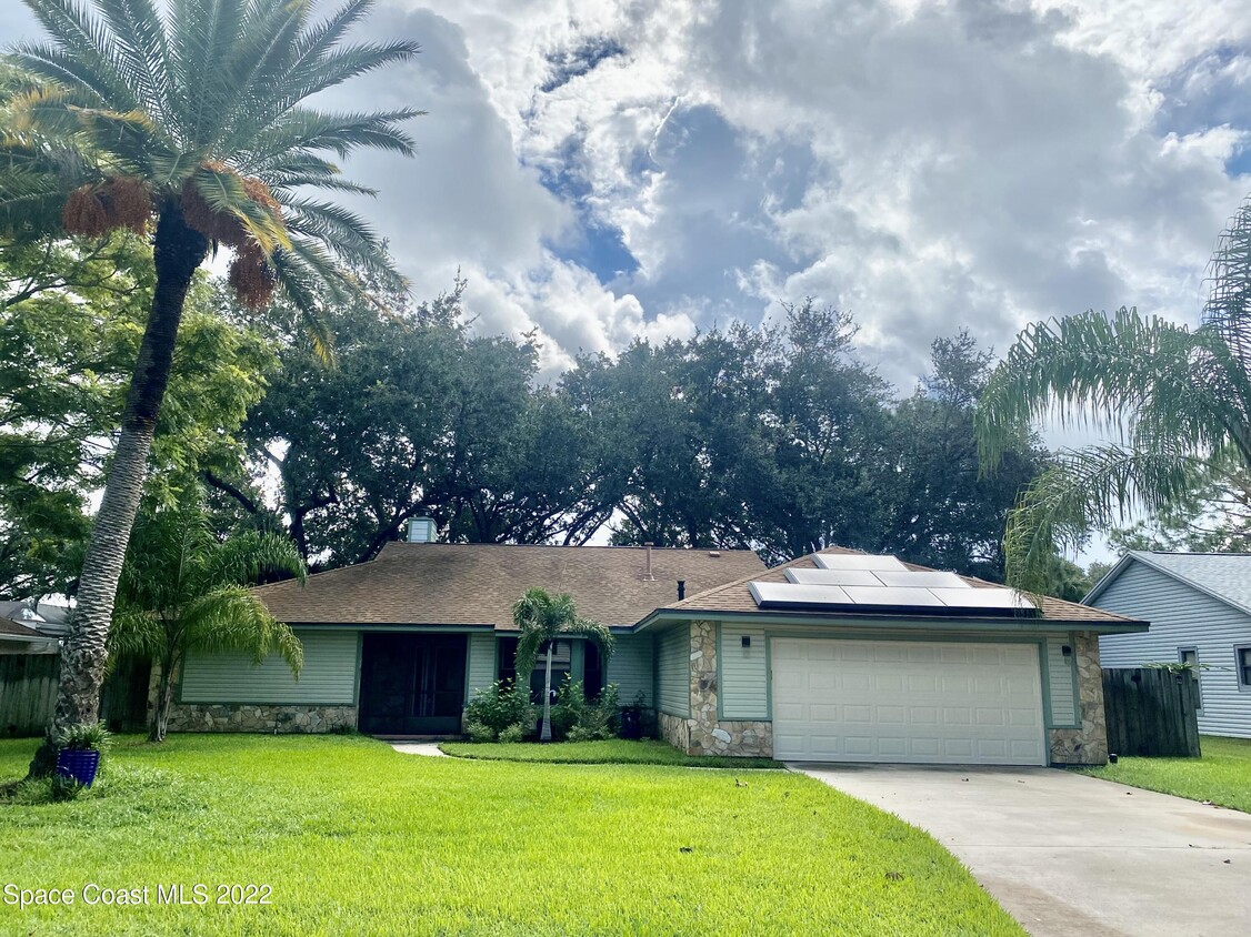Primary Photo - 523 Deerfield Dr