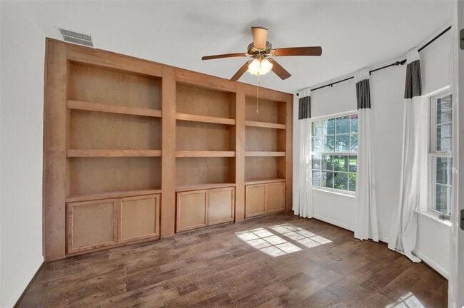 Foto del edificio - 104 Lost Ridge Way