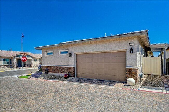 Foto del edificio - 762 Praire Plume St