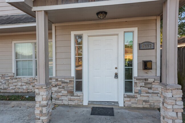 Foto del edificio - 6512 Nunn St