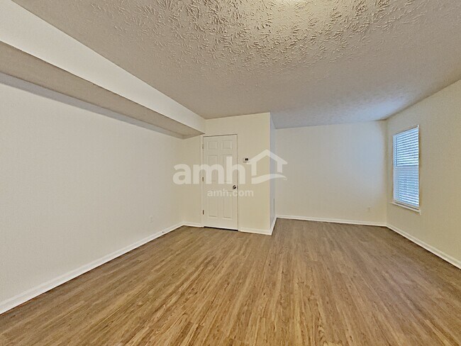 Foto del edificio - 3503 Madison Farm Way
