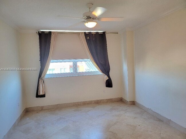 Foto del edificio - 2000 N Bayshore Dr
