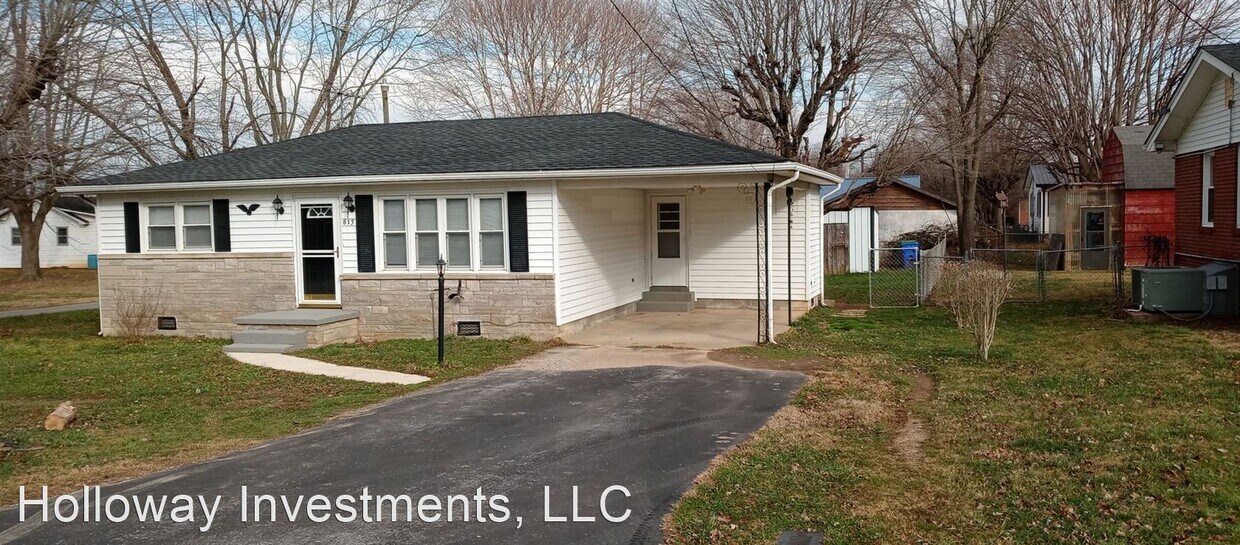 Primary Photo - 2 br, 1 bath House - 813 Snider Lane