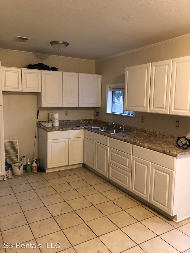 Building Photo - 3 br, 1.5 bath House - 113 Dare Drive