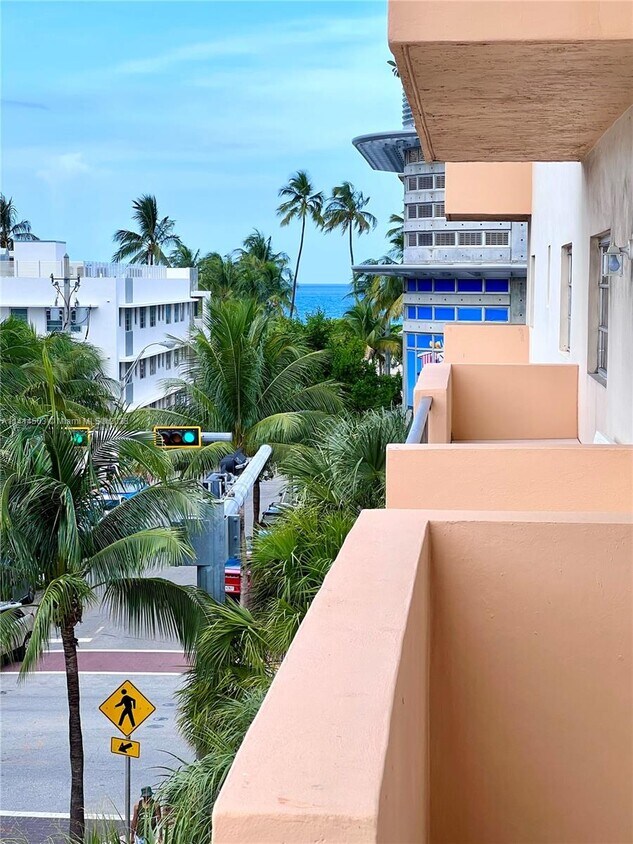 1150 Collins Ave Unit 402, Miami Beach, FL 33139 Condo for Rent in