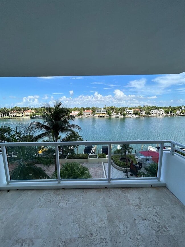 Building Photo - 5600 Collins Ave