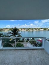 Building Photo - 5600 Collins Ave