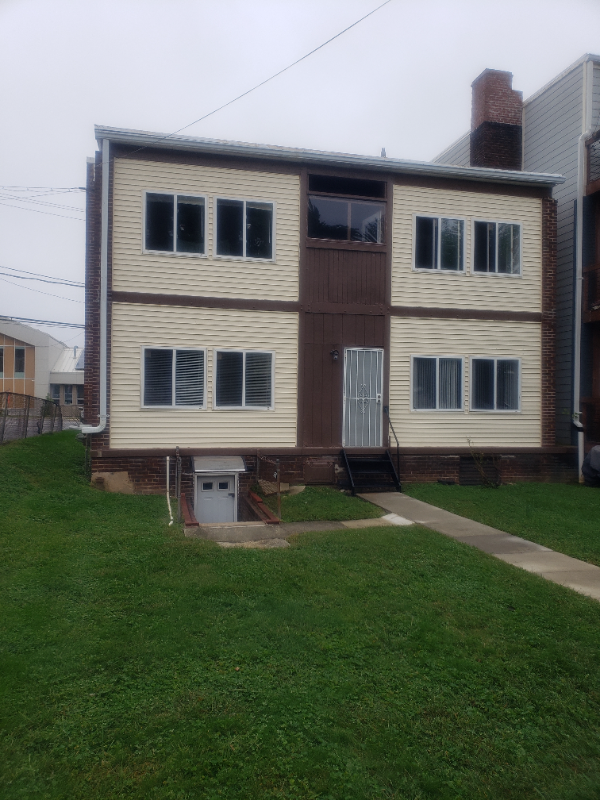 Foto del edificio - 5114 Fort Totten Dr NE