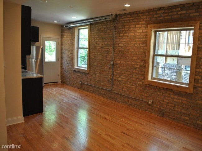 Building Photo - 1626 W Fargo Ave