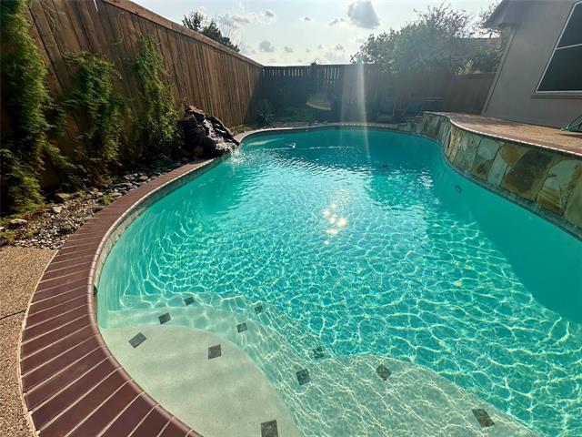 Foto del edificio - 198 Radecke Rd