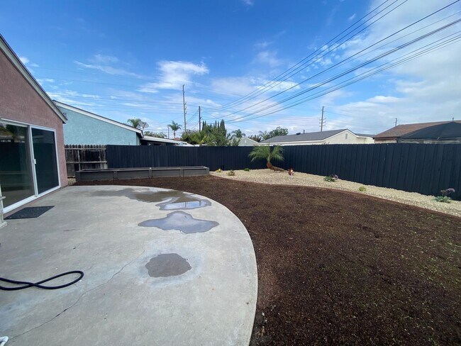 Foto del edificio - Updated 3 Bedroom Cypress House w/ Office ...