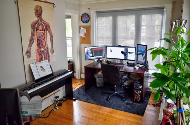 Office - 6826 W Wisconsin Ave