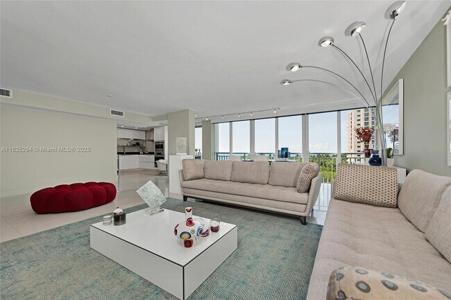 Foto del edificio - 607 Ocean Dr