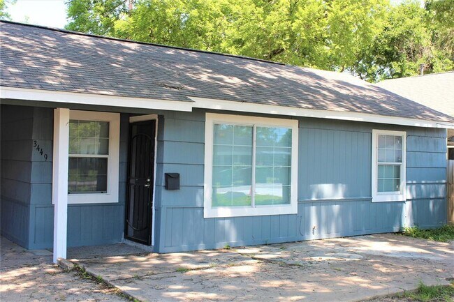 Building Photo - 3449 Seabrook St