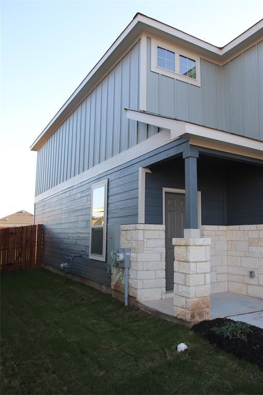 Building Photo - 416 Black Alder St