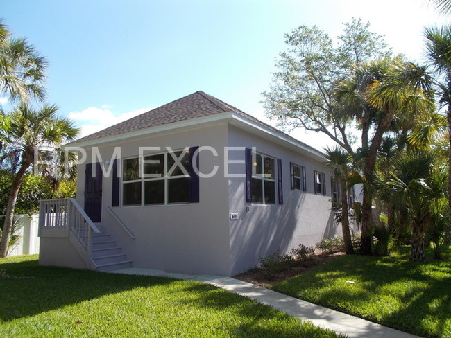 Foto del edificio - 601 Sandy Nook St