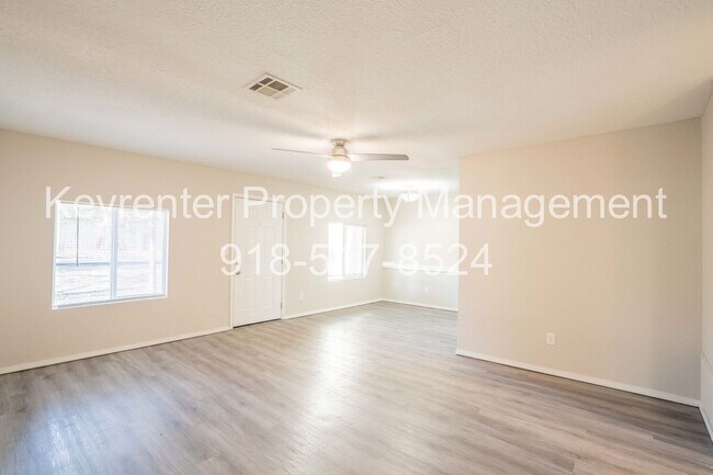 Foto del edificio - S Hudson Ave Duplex