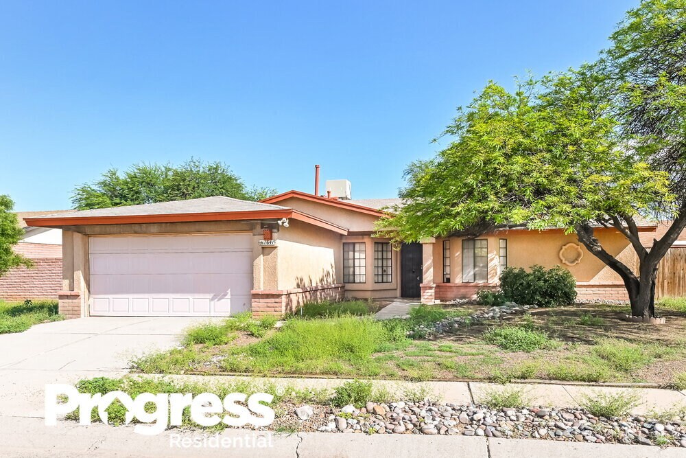 Foto principal - 1641 W Deacon Dr