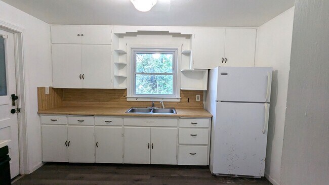 Foto del edificio - 834 W Southern Ave