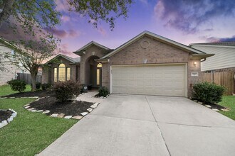 Building Photo - 7730 Trail Hollow