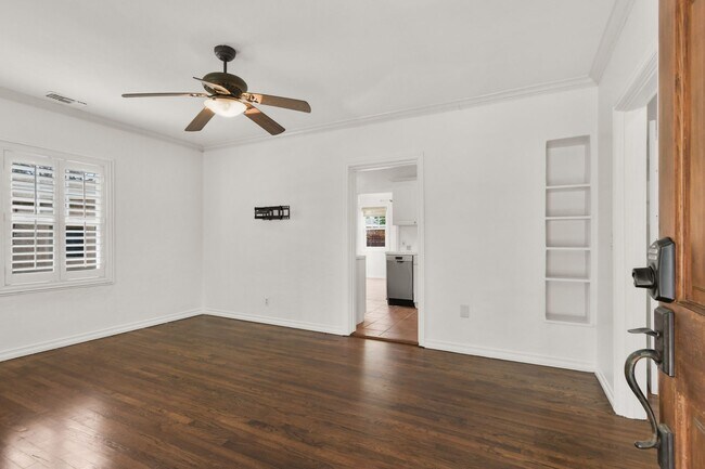 Foto del edificio - 4740 W Mountain View Dr