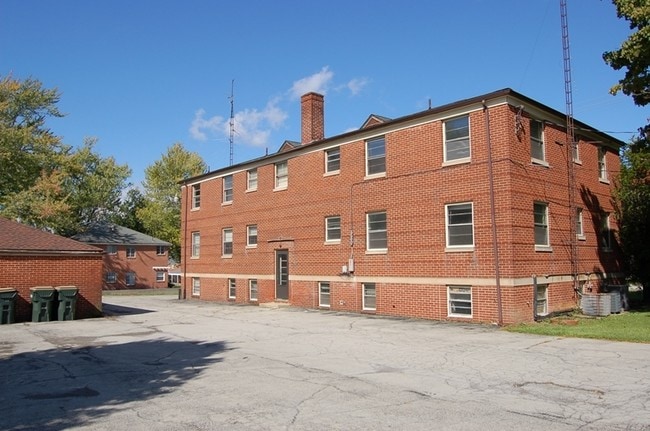 Building Photo - 315 Shields Rd